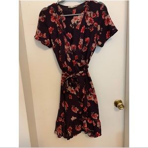 Floral knee-length wrap dress
